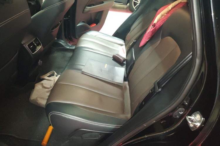 Used GAC Trumpchi GS5 2019 270T Automatic Luxury Edition Left Rear Seat