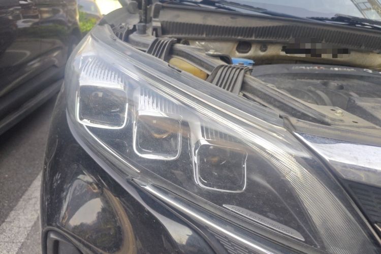 Used GAC Trumpchi GS5 2019 270T Automatic Luxury Edition Right Front Headlight