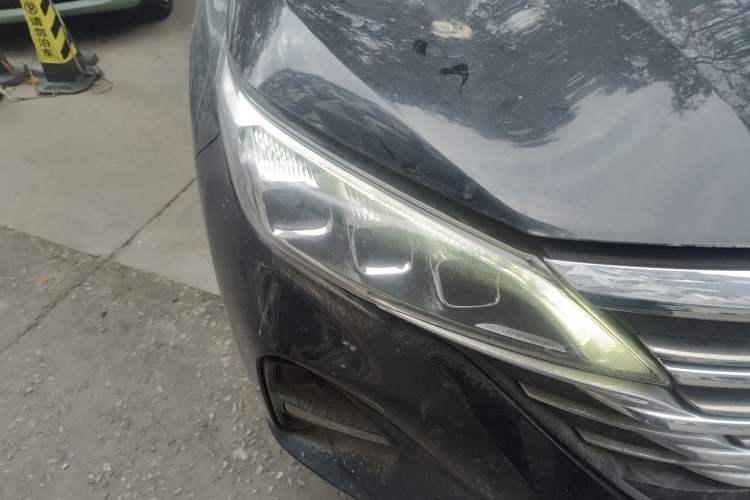 Used GAC Trumpchi GS5 2019 270T Automatic Luxury Edition Right Front Headlight