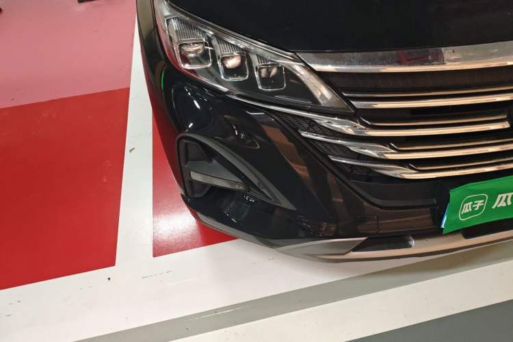 Used GAC Trumpchi GS5 2019 270T Automatic Luxury Edition Right Front Headlight