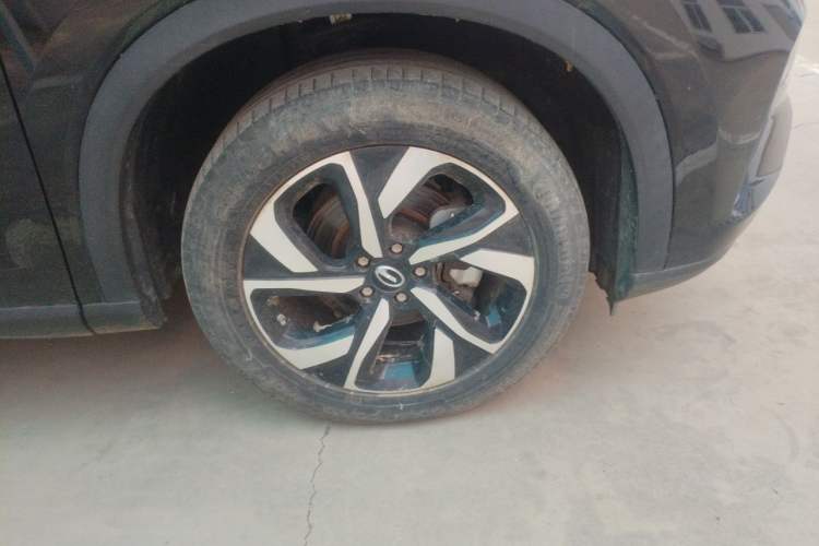 Used GAC Trumpchi GS5 2019 270T Automatic Luxury Edition Right Front Wheel Hub