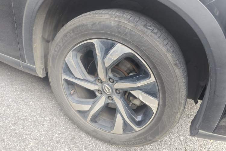 Used GAC Trumpchi GS5 2019 270T Automatic Luxury Edition Right Front Wheel Hub