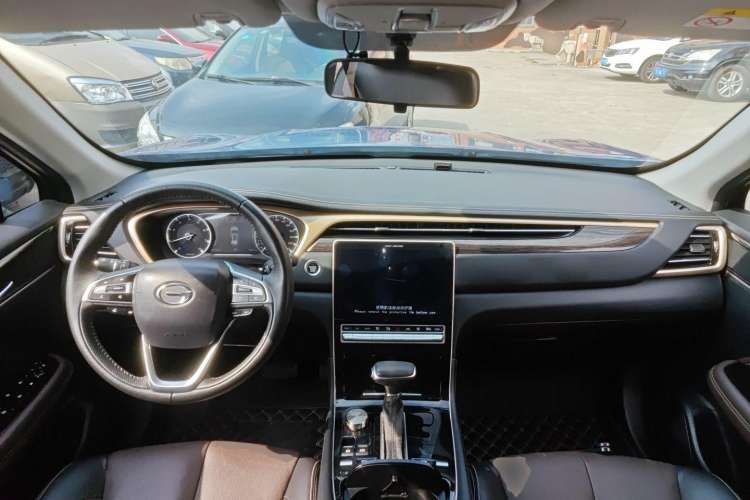 Used GAC Trumpchi GS5 2019 270T Automatic Luxury Edition Center Console