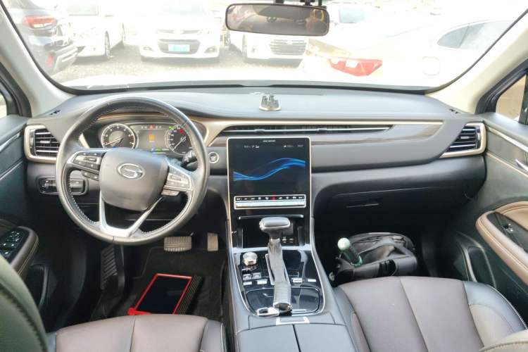 Used GAC Trumpchi GS5 2019 270T Automatic Luxury Edition Center Console