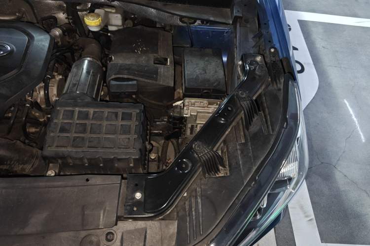 Used GAC Trumpchi GS5 2019 270T Automatic Luxury Edition Engine Bay Left