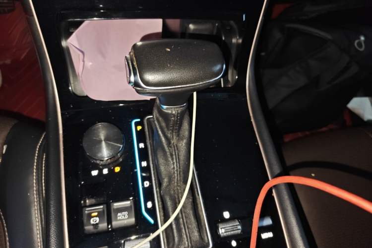 Used GAC Trumpchi GS5 2019 270T Automatic Luxury Edition Gear Lever