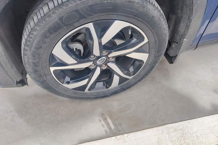 Used GAC Trumpchi GS5 2019 270T Automatic Luxury Edition Left Front Wheel Hub