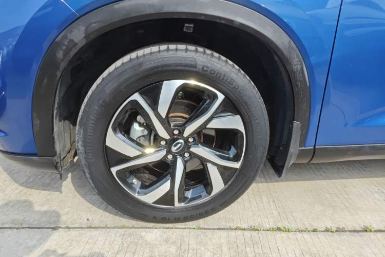 Used GAC Trumpchi GS5 2019 270T Automatic Luxury Edition Left Front Wheel Hub