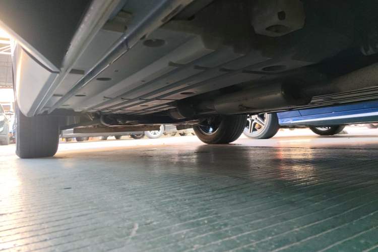 Used GAC Trumpchi GS5 2019 270T Automatic Luxury Edition Left Side Sill