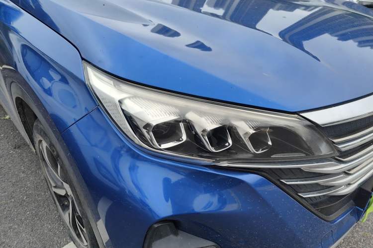 Used GAC Trumpchi GS5 2019 270T Automatic Luxury Edition Right Front Headlight