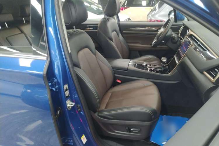 Used GAC Trumpchi GS5 2019 270T Automatic Luxury Edition Right Front Seat