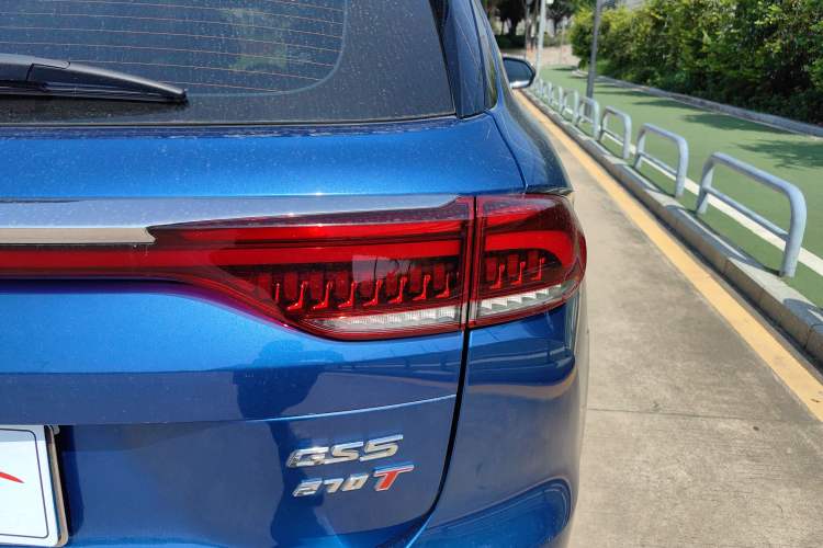Used GAC Trumpchi GS5 2019 270T Automatic Luxury Edition Right Rear Taillight