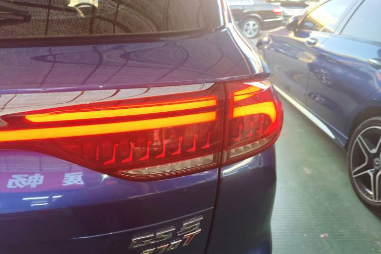 Used GAC Trumpchi GS5 2019 270T Automatic Luxury Edition Right Rear Taillight