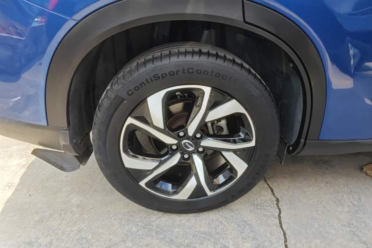 Used GAC Trumpchi GS5 2019 270T Automatic Luxury Edition Right Rear Wheel Hub