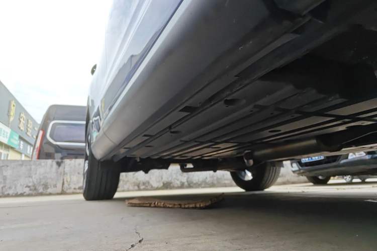 Used GAC Trumpchi GS5 2019 270T Automatic Luxury Edition Right Side Sill