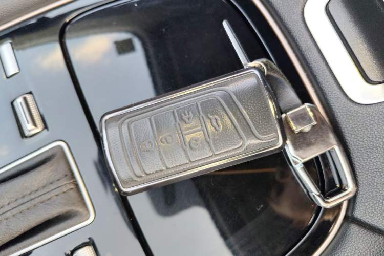 Used GAC Trumpchi GS5 2019 270T Automatic Luxury Edition Vehicle Key