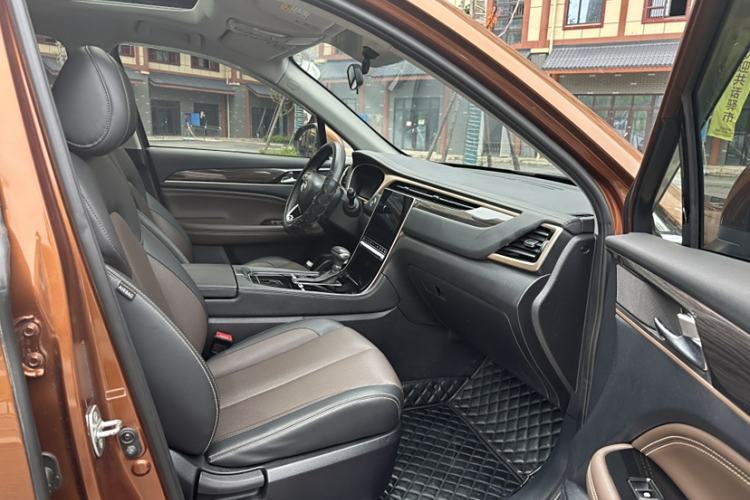 Used GAC Trumpchi GS5 2019 270T Automatic Elite Edition Interior 4