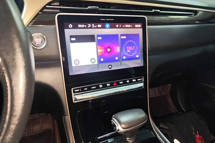 Used GAC Trumpchi GS5 2019 270T Automatic Prestige Edition Audio And AC Panel
