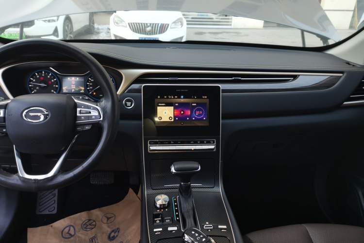Used GAC Trumpchi GS5 2019 270T Automatic Elite Edition Audio And AC Panel