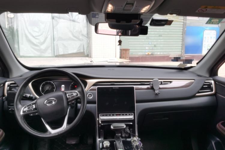 Used GAC Trumpchi GS5 2019 270T Automatic Luxury Edition Center Console
