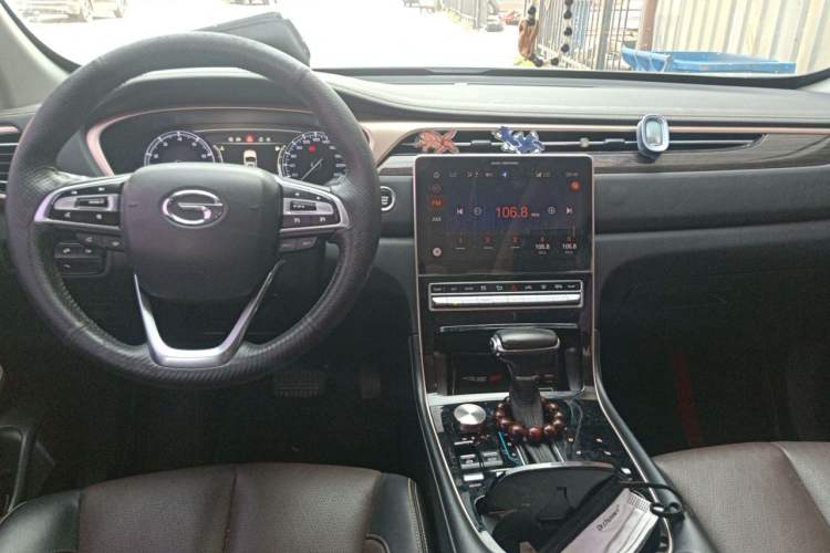Used GAC Trumpchi GS5 2019 270T Automatic Luxury Edition Center Console