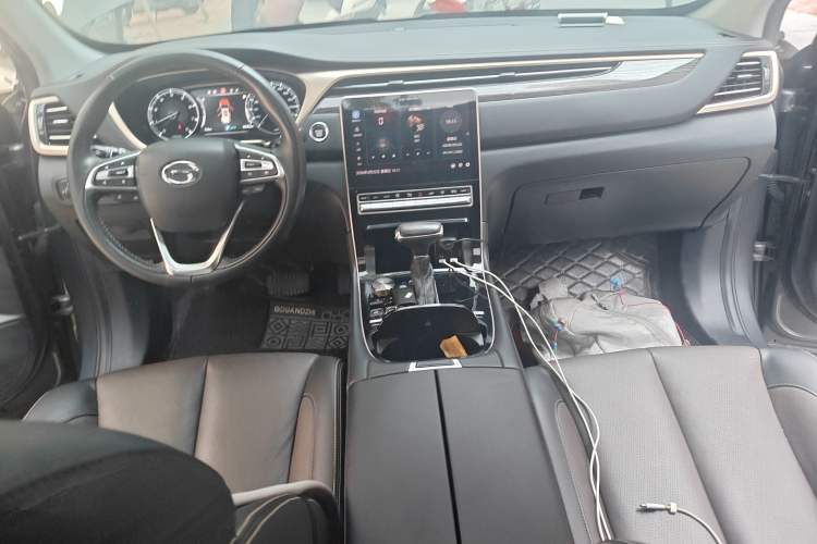 Used GAC Trumpchi GS5 2019 270T Automatic Luxury Edition Center Console