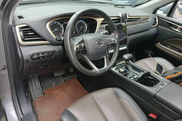 Used GAC Trumpchi GS5 2019 270T Automatic Luxury Edition Center Console