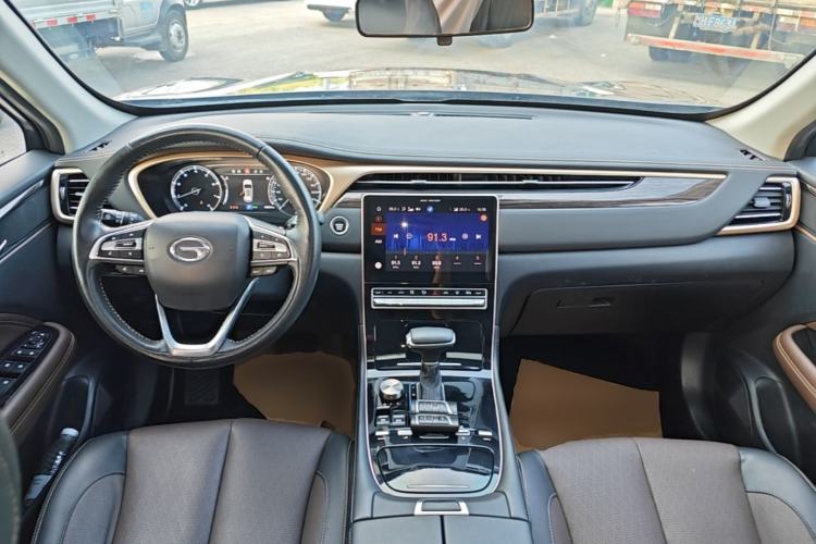 Used GAC Trumpchi GS5 2019 270T Automatic Luxury Edition Center Console