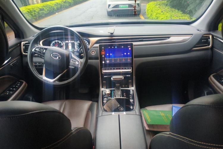 Used GAC Trumpchi GS5 2019 270T Automatic Luxury Edition Center Console