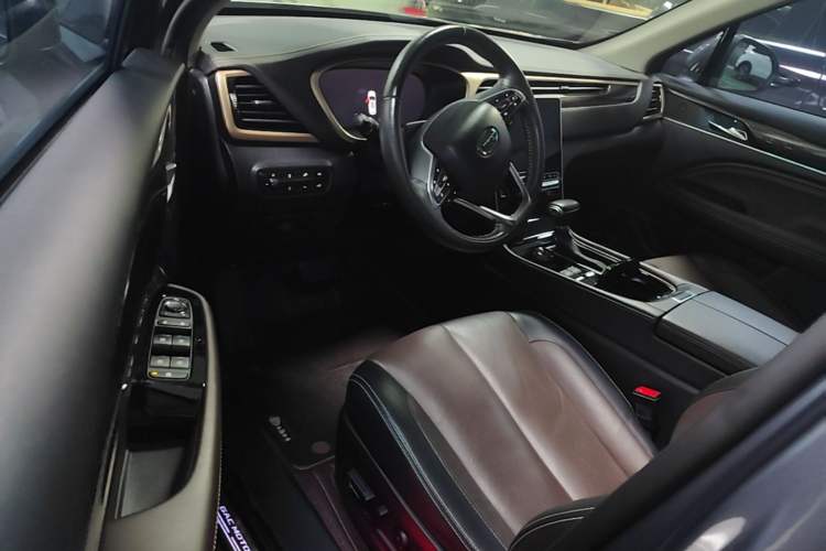 Used GAC Trumpchi GS5 2019 270T Automatic Prestige Edition Driver Seat