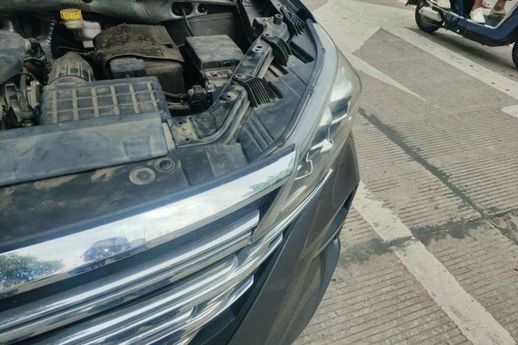 Used GAC Trumpchi GS5 2019 270T Automatic Luxury Edition Engine Bay Left