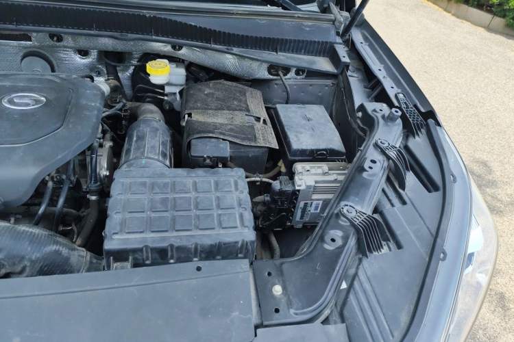 Used GAC Trumpchi GS5 2019 270T Automatic Luxury Edition Engine Bay Left
