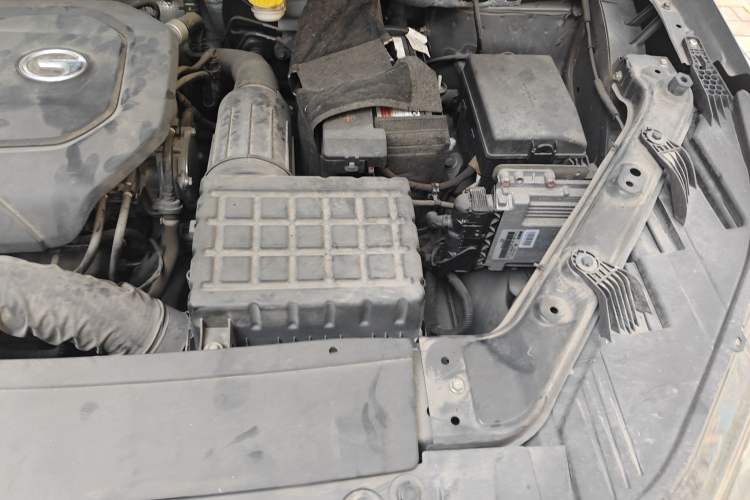 Used GAC Trumpchi GS5 2019 270T Automatic Luxury Edition Engine Bay Left