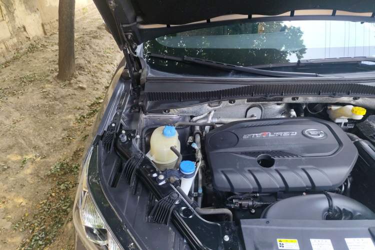 Used GAC Trumpchi GS5 2019 270T Automatic Luxury Edition Engine Bay Right