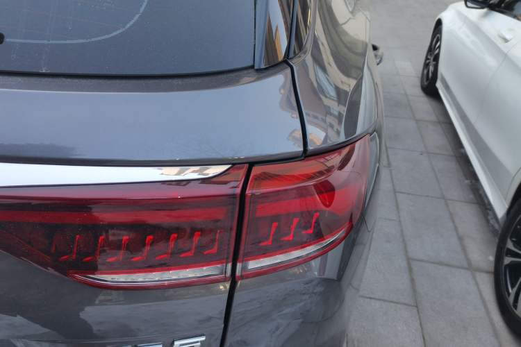 Used GAC Trumpchi GS5 2019 270T Automatic Elite Edition Exterior 6