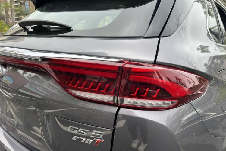 Used GAC Trumpchi GS5 2019 270T Automatic Luxury Edition Exterior 9