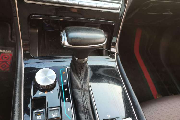 Used GAC Trumpchi GS5 2019 270T Automatic Luxury Edition Gear Lever