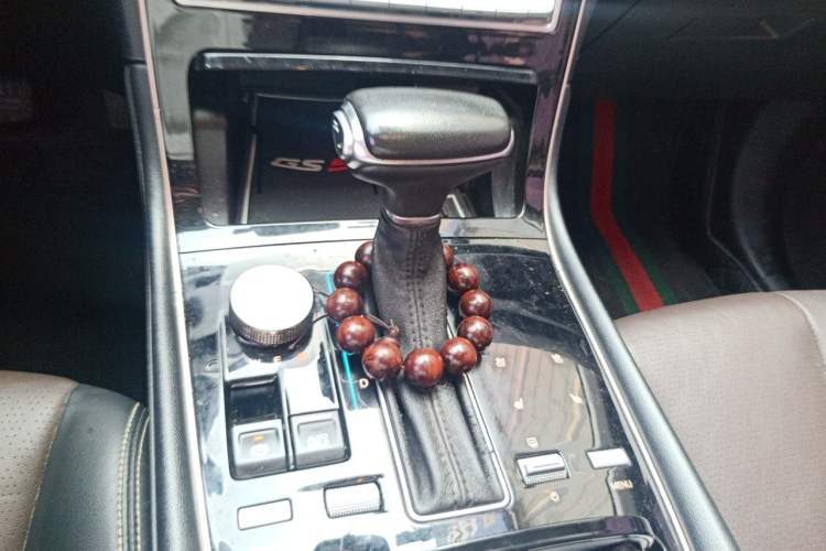 Used GAC Trumpchi GS5 2019 270T Automatic Luxury Edition Gear Lever