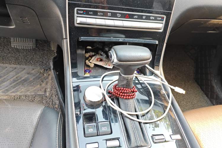 Used GAC Trumpchi GS5 2019 270T Automatic Luxury Edition Gear Lever