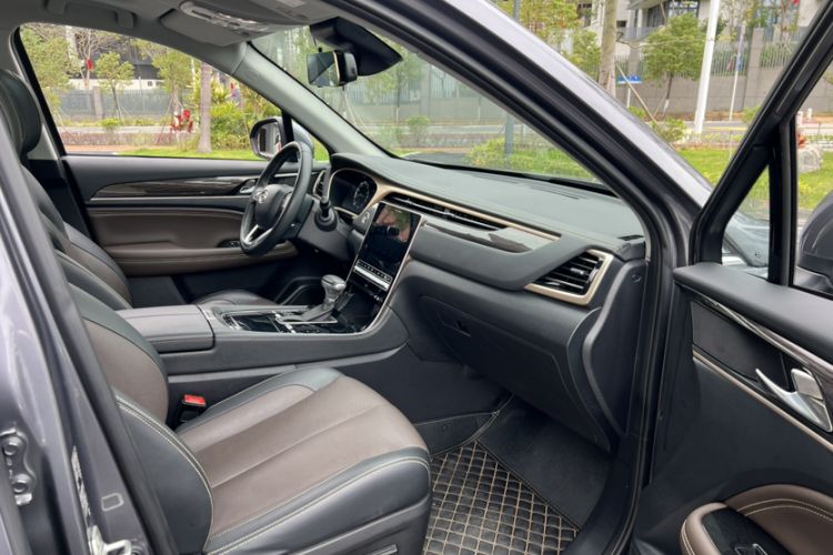 Used GAC Trumpchi GS5 2019 270T Automatic Luxury Edition Interior 10