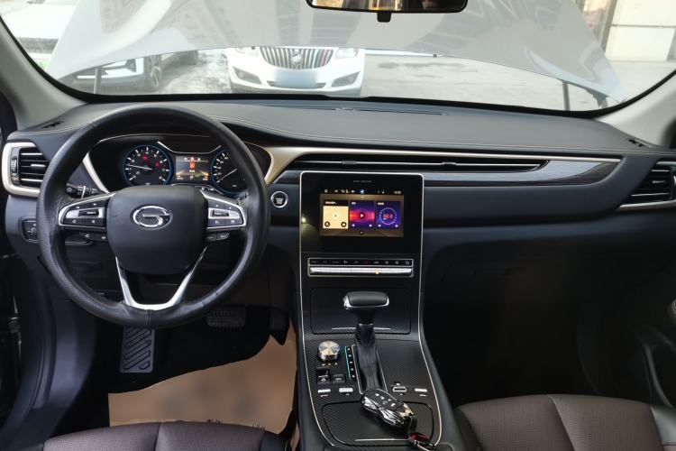 Used GAC Trumpchi GS5 2019 270T Automatic Elite Edition Interior 2