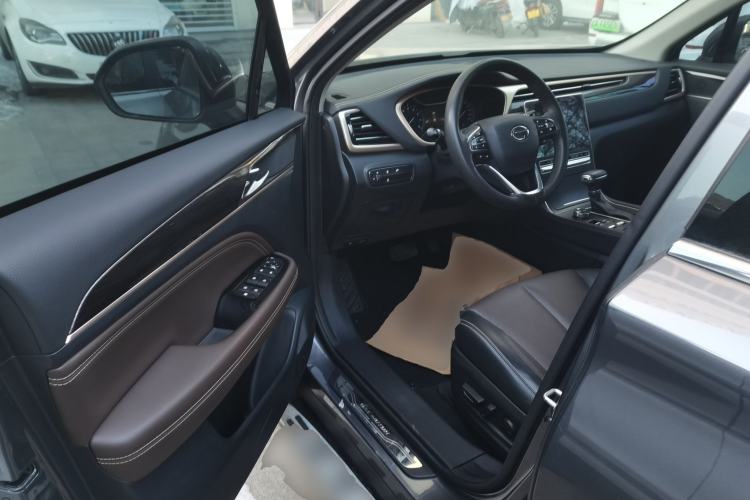 Used GAC Trumpchi GS5 2019 270T Automatic Elite Edition Interior 3