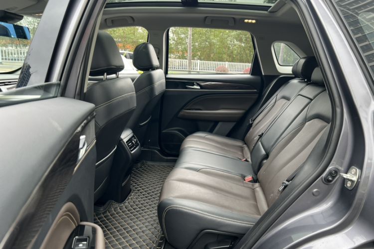 Used GAC Trumpchi GS5 2019 270T Automatic Luxury Edition Interior 6