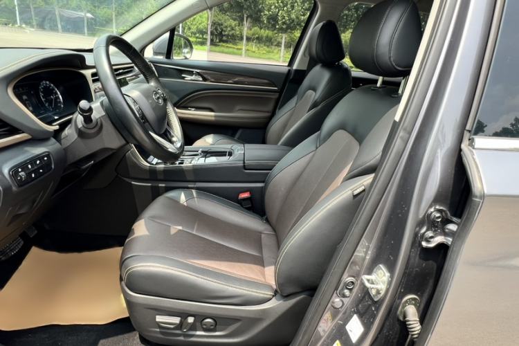 Used GAC Trumpchi GS5 2019 270T Automatic Luxury Edition Interior 7