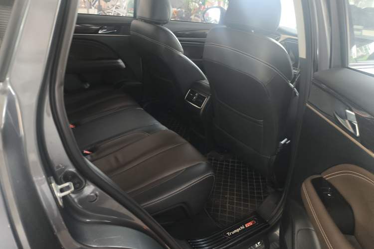 Used GAC Trumpchi GS5 2019 270T Automatic Luxury Edition Interior 8
