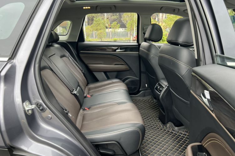 Used GAC Trumpchi GS5 2019 270T Automatic Luxury Edition Interior 8