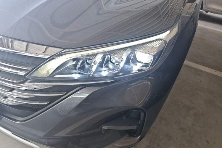 Used GAC Trumpchi GS5 2019 270T Automatic Luxury Edition Left Front Headlight