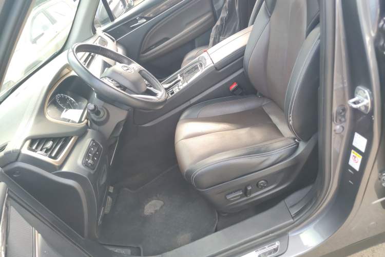 Used GAC Trumpchi GS5 2019 270T Automatic Luxury Edition Left Front Seat
