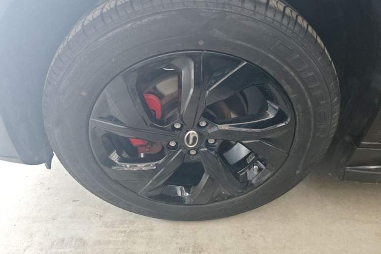 Used GAC Trumpchi GS5 2019 270T Automatic Luxury Edition Left Front Wheel Hub