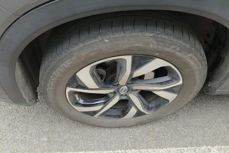 Used GAC Trumpchi GS5 2019 270T Automatic Luxury Edition Left Front Wheel Hub